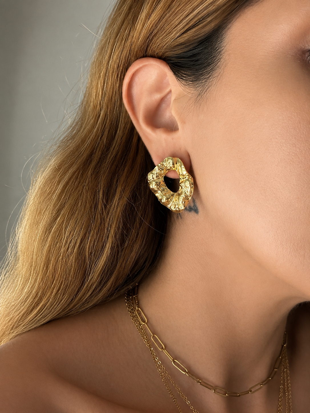 Wave Oval Earrings
