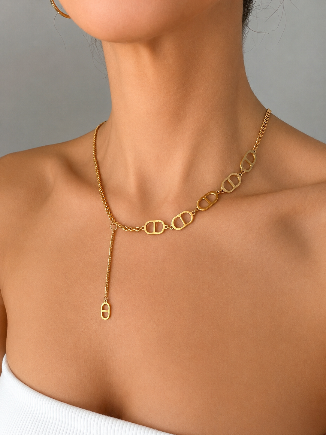Capsule Link Necklace